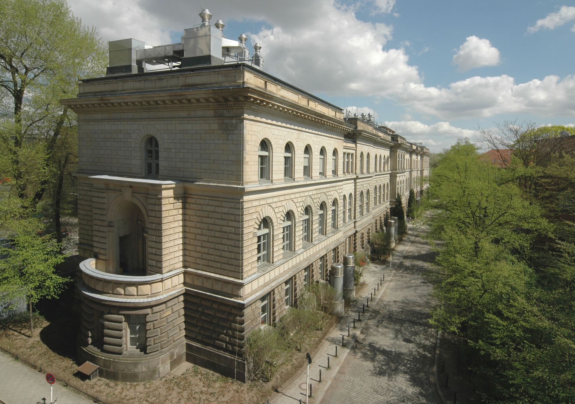 Picture illustrating the university