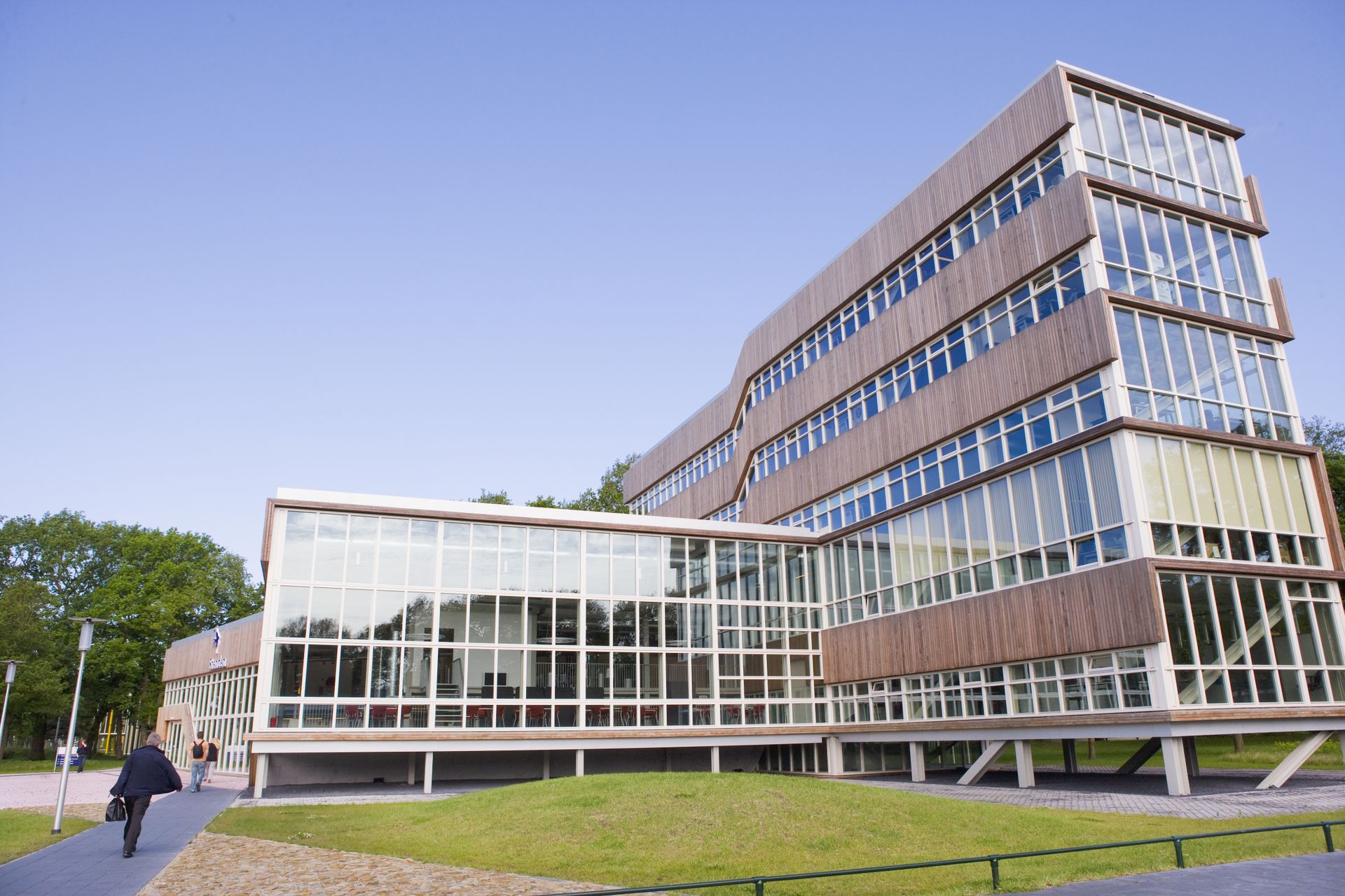 Picture illustrating the university