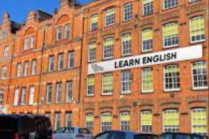 Logo of TopUp Learning London (Tti School of English)