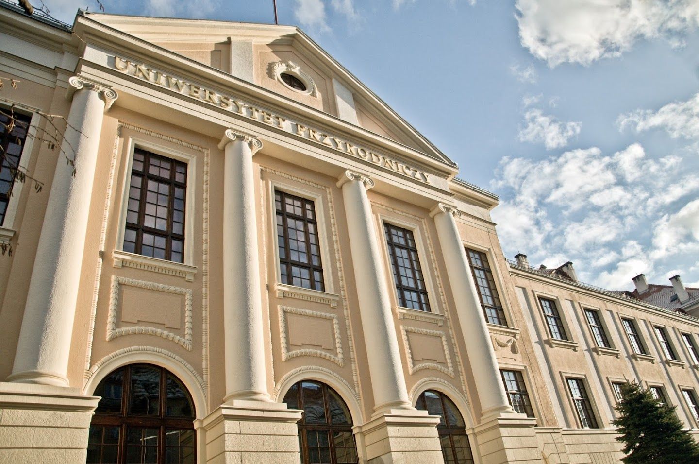 Picture illustrating the university