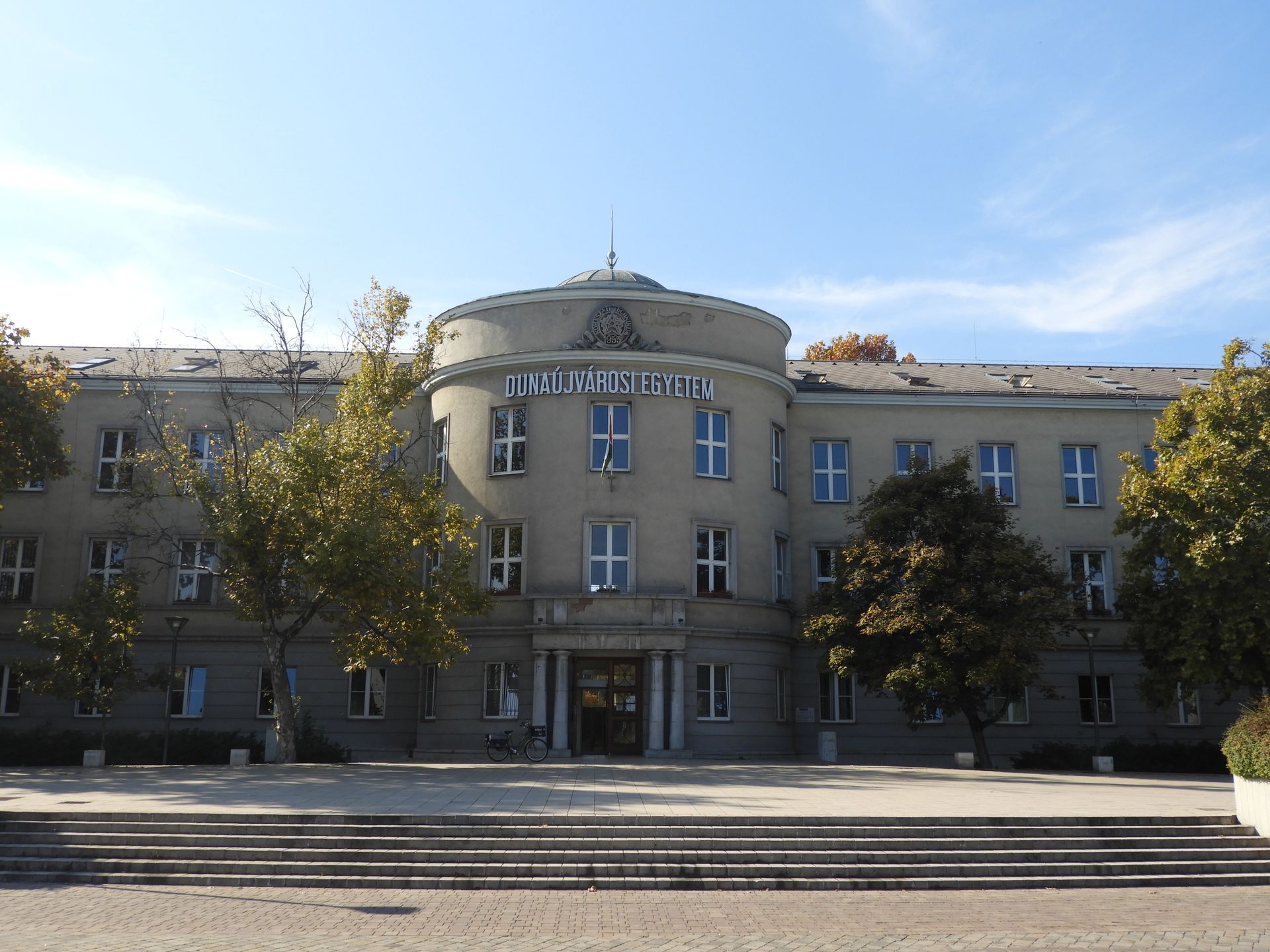 Picture illustrating the university