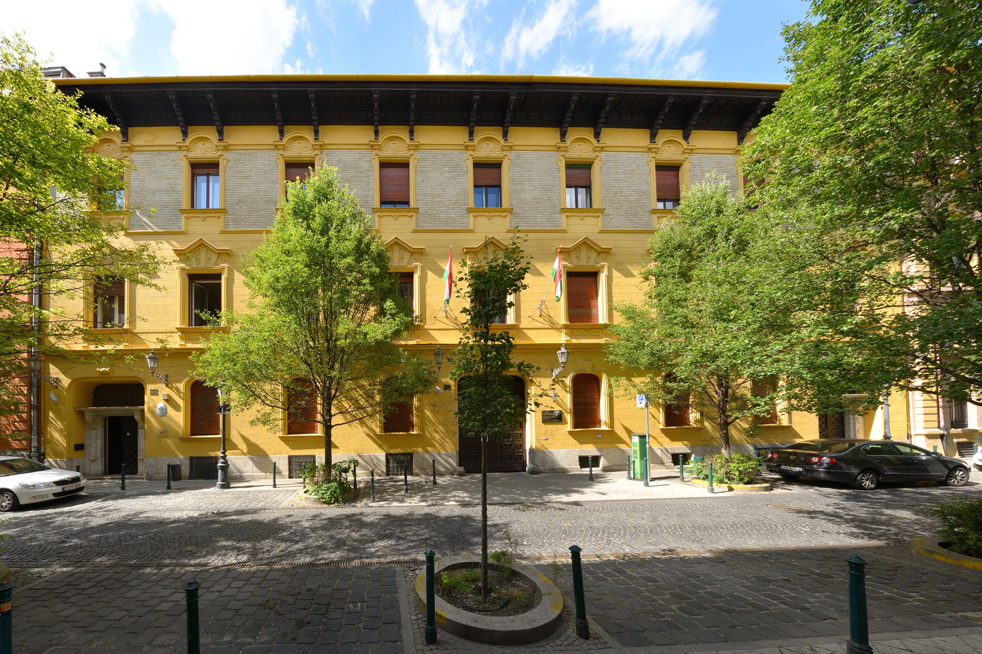 Picture illustrating the university