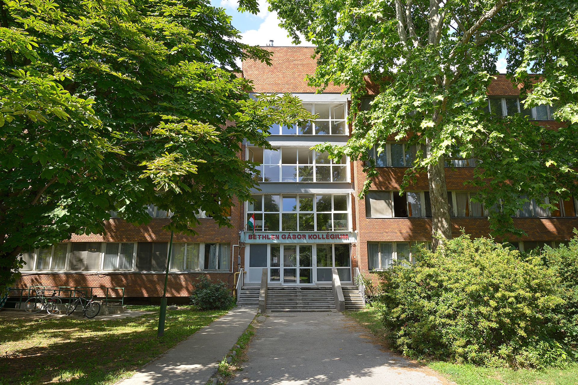 Picture illustrating the university